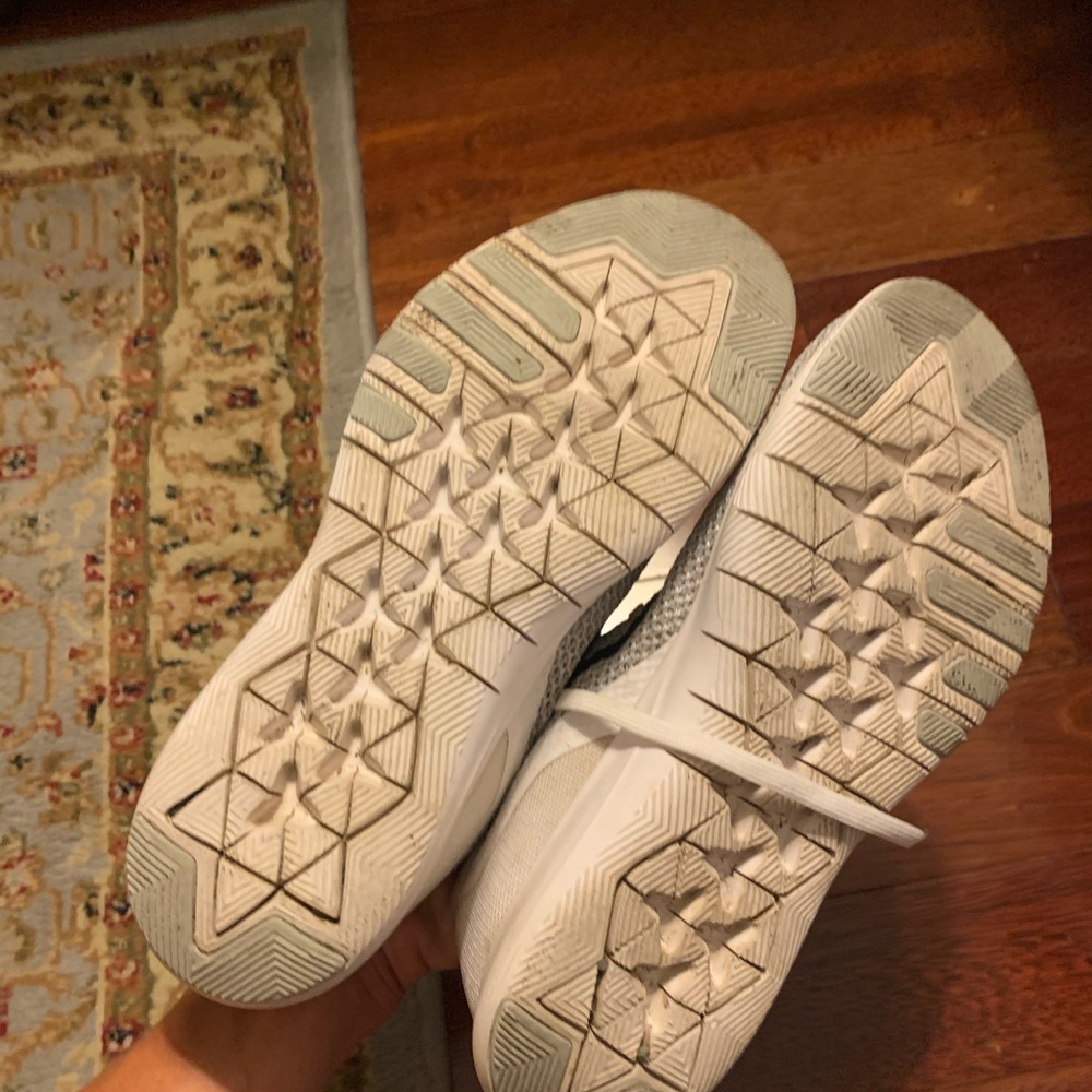 Nikes - Picture 3 of 3